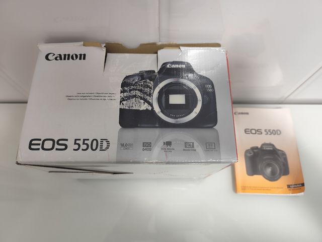 Cámara CANON EOS 550D