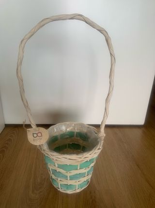 CESTA PARA PLANTA BUAR  HECHA A MANO