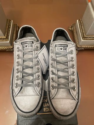 Converse Chuck Taylor grises edición limitada