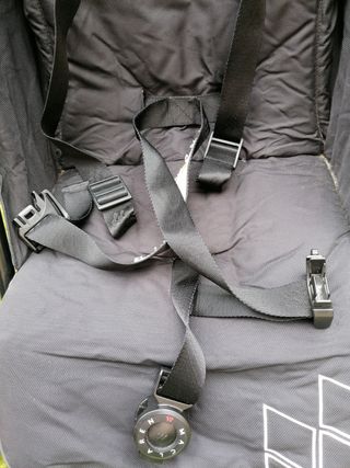 Silla paseo Maclaren negra