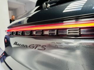 Porsche Macan 2021