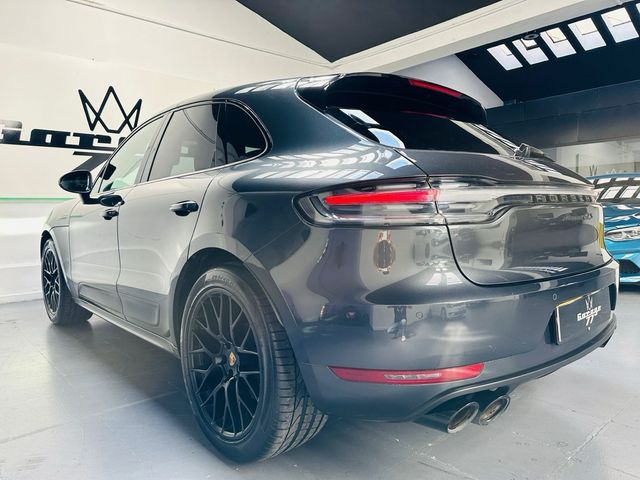 Porsche Macan 2021