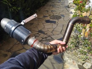 Tubo escape carbono moto kart