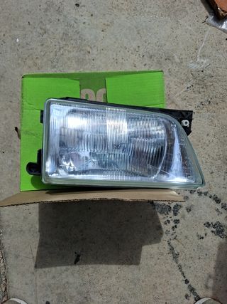 OPEL KADETT E faro derecho 
