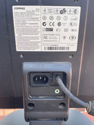 Pantalla monitor de ordenador. 14’9 pulgadas