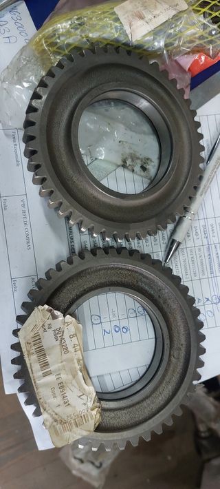 Piñones segadora Kuhn (2 unid.) Ref 56143220