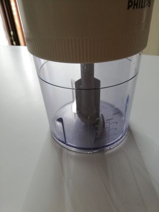 Tritatutto e sbattitore da cucina