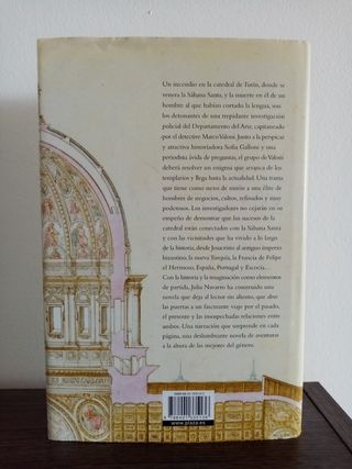 2 Libros Julia Navarro y 2 libros Javier Sierra