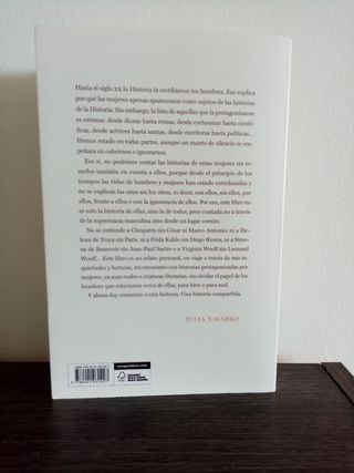 2 Libros Julia Navarro y 2 libros Javier Sierra