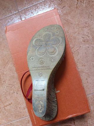 Sandalias Porronet piel cuña rojas y rosas nº48
