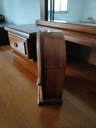 Radio vintage miniatura