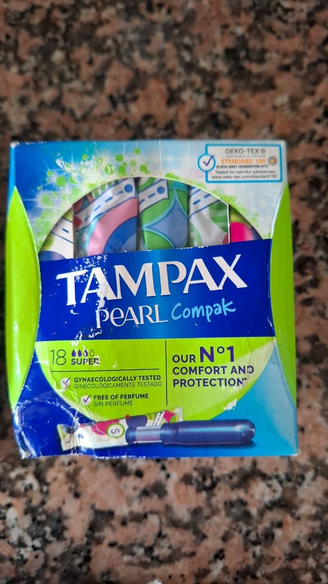 Lote de 4 cajas de tapones más de 100