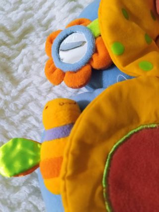 Juegos bebé: actividades y musicales