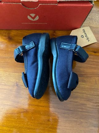 Sapatos Victoria Bebê - Nº 18