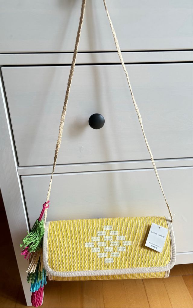 Bolso amarillo Women's Secret 29x18x5cm a estrenar