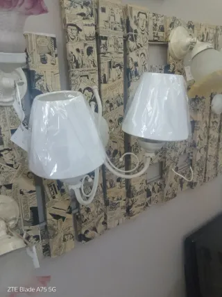 APPLIQUE IN METALLO CON 2 LUCI COLORE BIANCO nuova