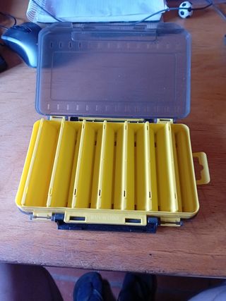 Caja para señuelos de pesca