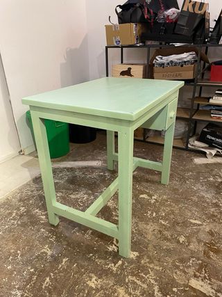 Escritorio vintage verde