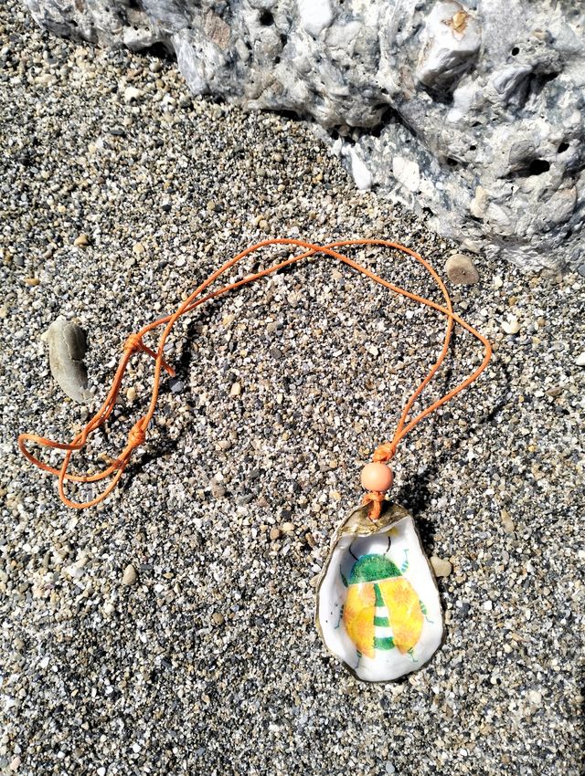 Collar mariquita decoupage