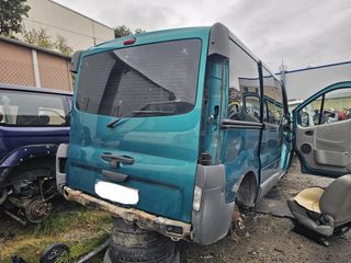 Portón trasero Renault Trafic 2010