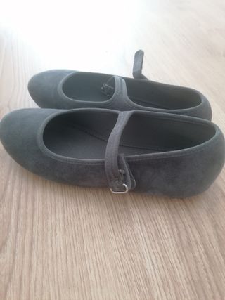 Zapatos niña terciopelo gris