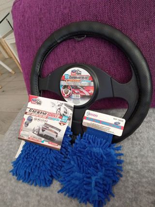 Pack Volante y Manoplas Coche ,nuevo 