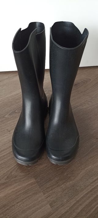 Botas lluvia negras