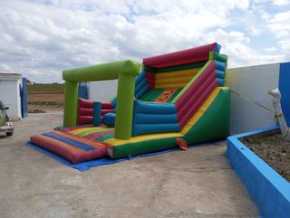 Hinchables manzanares y sonido