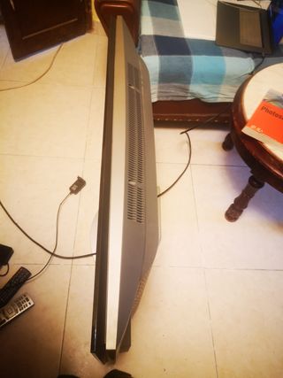 TV LG HD 720p con mandos y DT