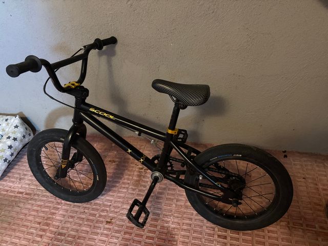 Bicicleta BMX niño marca alemana Scool