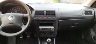 Volkswagen Golf 2001