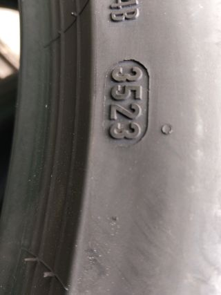 Neumáticos 225 45-R18