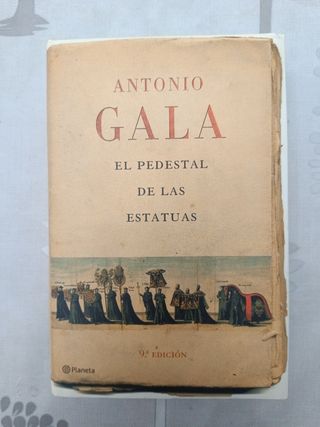 El pedestal de las estatuas (Spanish Edition)