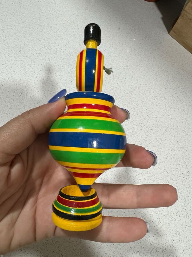 Trompo o peonza, madera antiguo multicolor