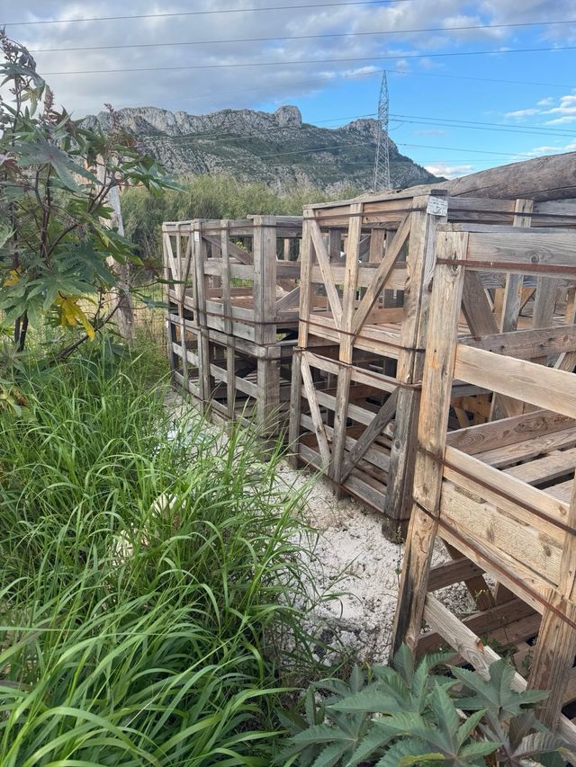 BOX MADERA 112x112x85 tengo varios