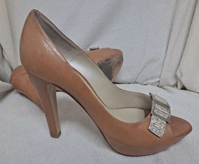 Zapatos Magrite marrones 