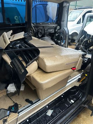 Asientos delanteros y traseros Volkswagen t5  