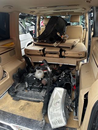 Asientos delanteros y traseros Volkswagen t5  