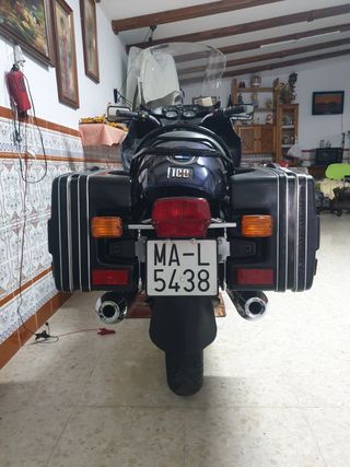 MOTOCICLETA BMW