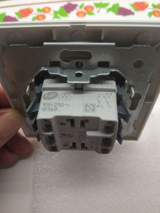 Interruptor persianas BJC Iris