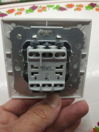 Interruptor persianas BJC Iris