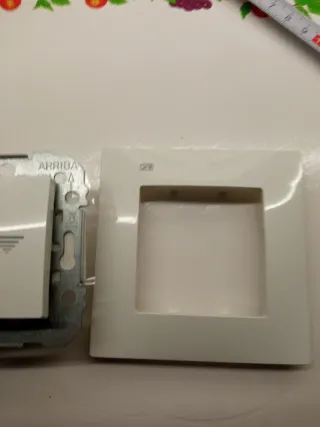 Interruptor persianas BJC Iris