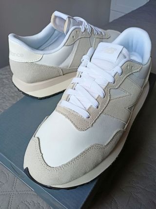 Zapatillas New Balance 237 talla 44.5 blanco/crudo