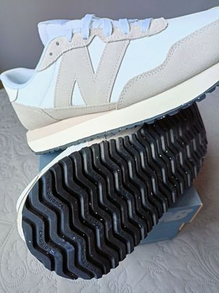 Zapatillas New Balance 237 talla 44.5 blanco/crudo