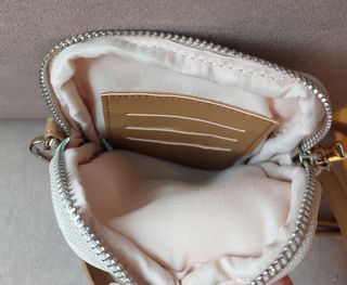 Bolso  para el móvil beige floral.