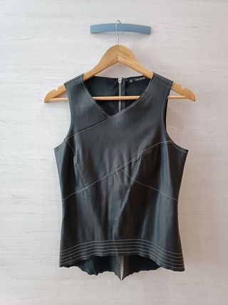 Top negro Polipiel Zara Basic 