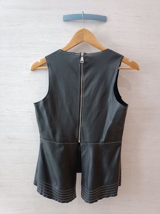 Top negro Polipiel Zara Basic 
