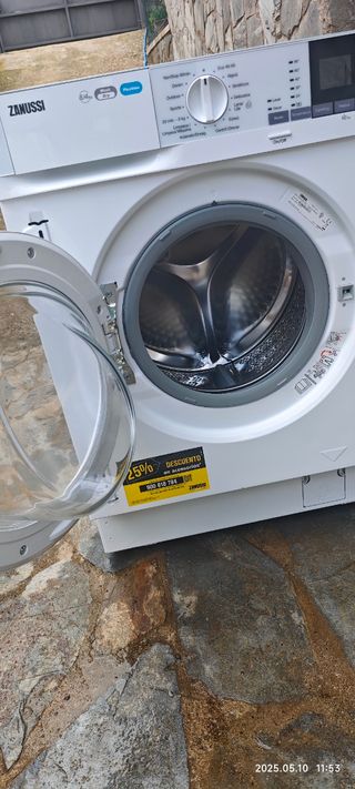 Lavadora secadora zanusi
