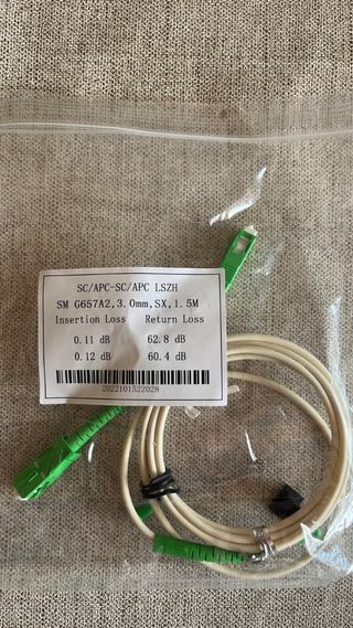 ADAPTADOR  Y CABLES PARA ROUTER