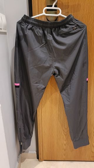 Chándal Macron Levante UD gris